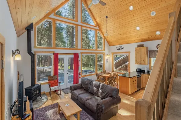 Photo 1 - Cascade Adventure Cabin