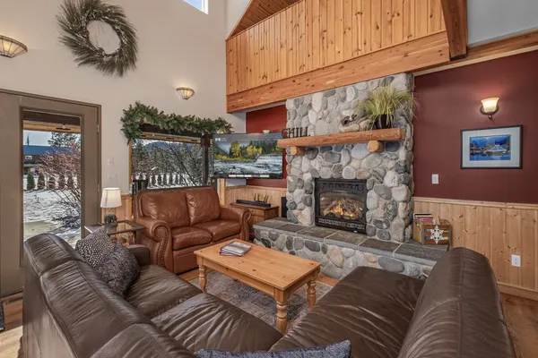 Photo 1 - Alpine Acres Lodge