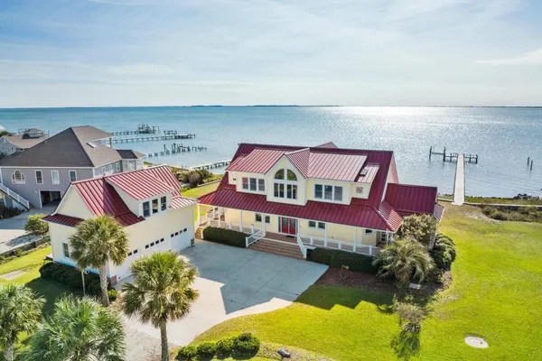 Photo 1 - The Island House