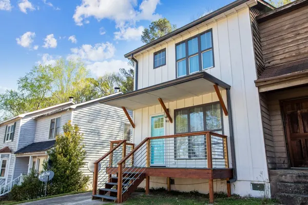 Photo 1 - Plan Your Vacay in this Modern Two Bedroom Townhouse in the Biggest Little City in GA