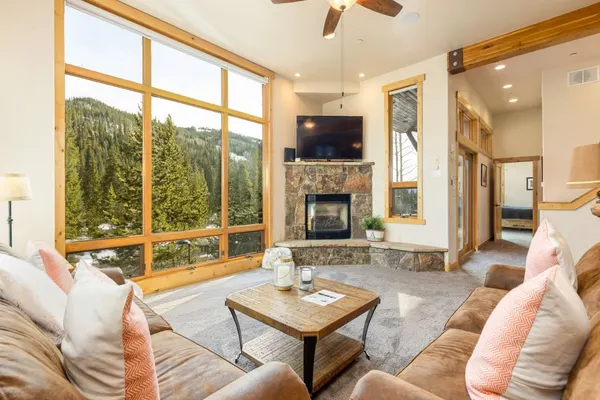 Photo 1 - 8201 Mill Creek - Private Hot Tub!