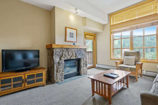 Photo 1 - Passage Point 1 Bedroom Condo #618