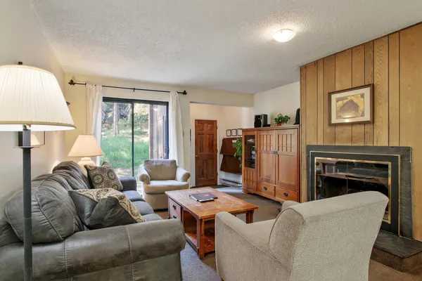 Photo 1 - Ten Mile Haus 1 Bedroom Condo #B8