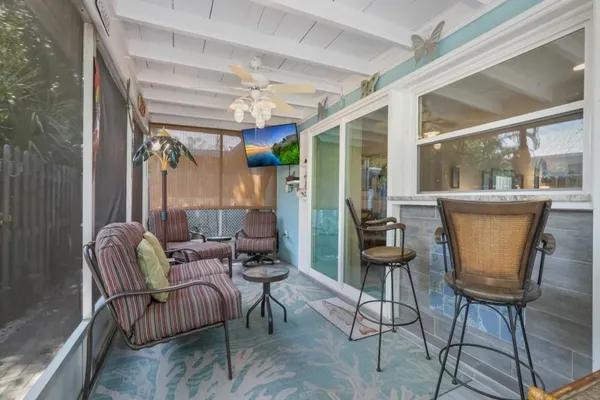 Photo 1 - Beach N Bay 204