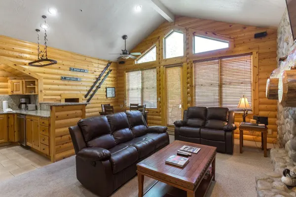 Photo 1 - Comstock Lodge - Two Bedroom Condo with Hot Tub #306