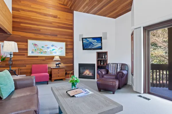 Photo 1 - Lakeside at Deer Valley Resort - Two Bedroom Condo #1733
