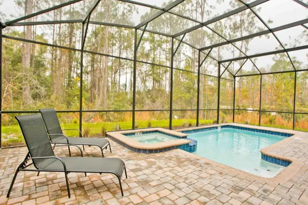 Photo 1 - Storey Lake 7 Bedroom With Extra Large Bedrooms!