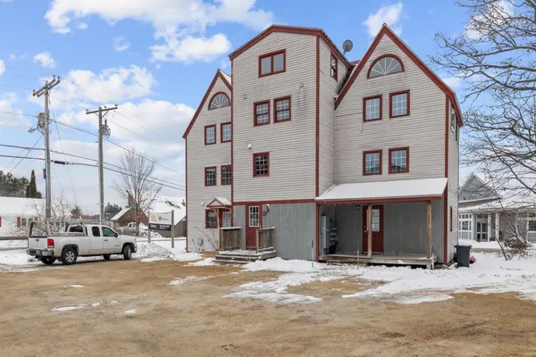 Photo 1 - Simple and Cozy Apartment Just Mins to Loon Mountain and Waterville Valley