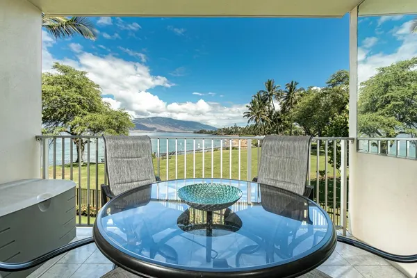 Photo 1 - Royal Mauian 204
