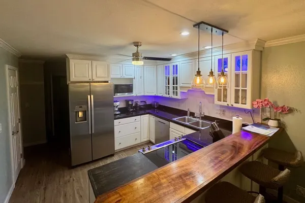 Photo 1 - Big Island Lunapule Condos 102A
