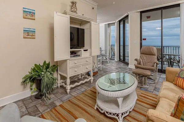 Photo 1 - Phoenix VIII - 1 Bed 1 Bath GF Select Sleeps 4