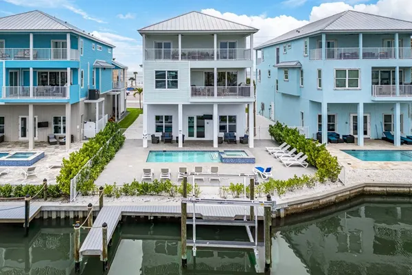 Photo 1 - 661 Beach-to-Bay 5BR: Pool, Spa, Gulf Views, Elevator