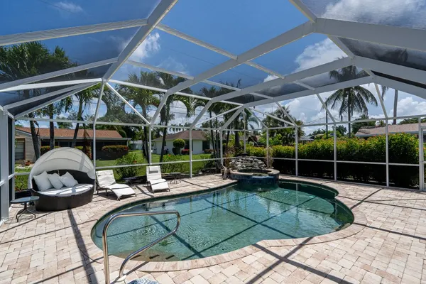 Photo 1 - 3734 Barefoot Hideaway: Pool, Near Bonita Beach!