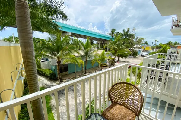 Photo 1 - Harbour House 213: Pool, Balcony, Steps from Times Square