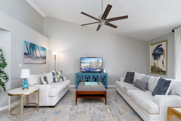 Photo 1 - 14927 Palm Breeze: Heated Pool, Spa, Water Views, Beach