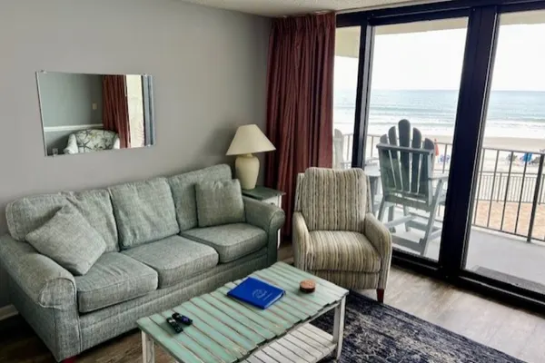 Photo 1 - ROYAL GARDEN RESORT 105