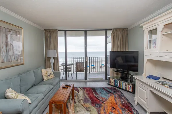 Photo 1 - ROYAL GARDEN RESORT 203