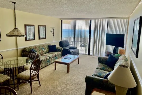 Photo 1 - ROYAL GARDEN RESORT 412