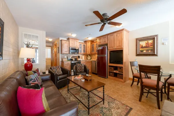 Photo 1 - Park Avenue 211