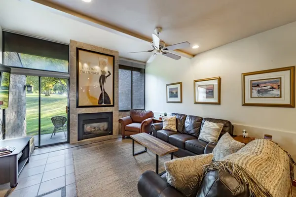 Photo 1 - Park Avenue 245