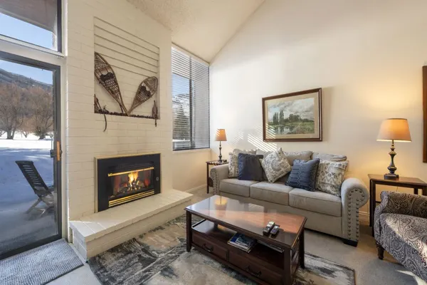 Photo 1 - Park Avenue 251