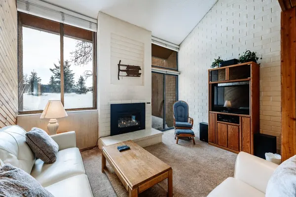 Photo 1 - Park Avenue 292