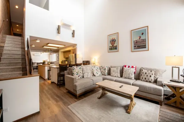 Photo 1 - Park Avenue 216