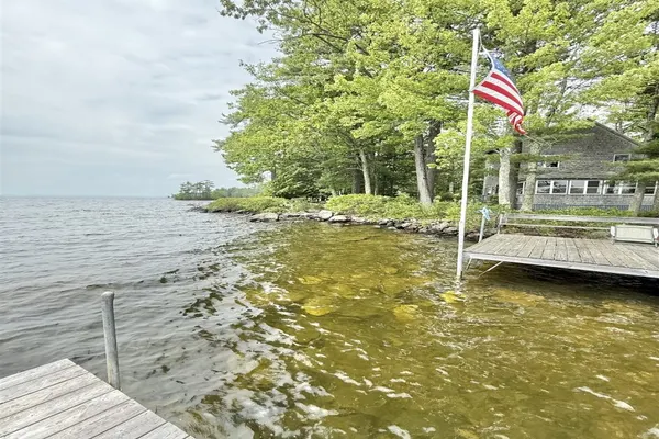 Photo 1 - PARADISE POINT LIMIT 10