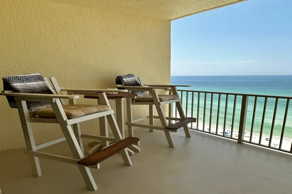 Photo 1 - Seaside Bliss in Gated Community - 1504