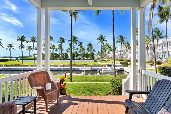 Photo 1 - Waterfront luxury Villa (21) with sunset views and boat slip