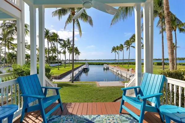 Photo 1 - Waterfront luxury Villa (43) with sunset views and boat slip