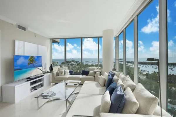 Photo 1 - Ritz Carlton Coconut Grove Waterview 2 BR Apt