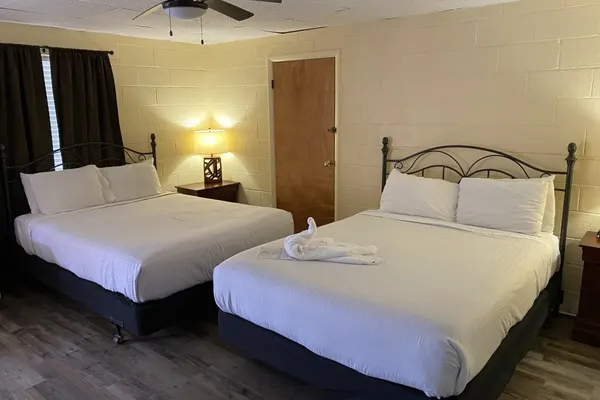 Photo 1 - Joplin Inn Queen Room