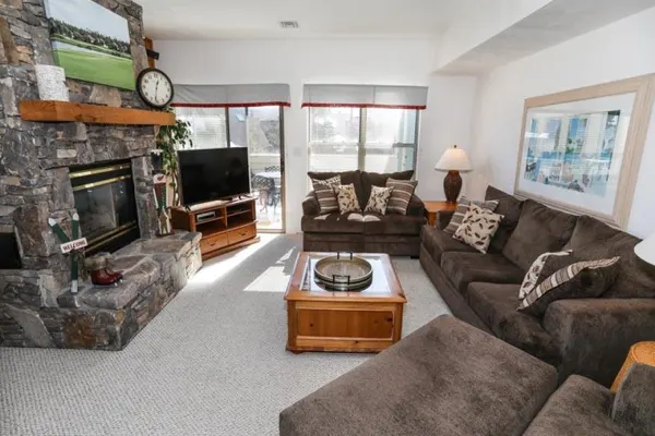 Photo 1 - Seven Springs Stonegate 2 Bedroom Deluxe Condo, Ski-In/Out, Sleeps 8!