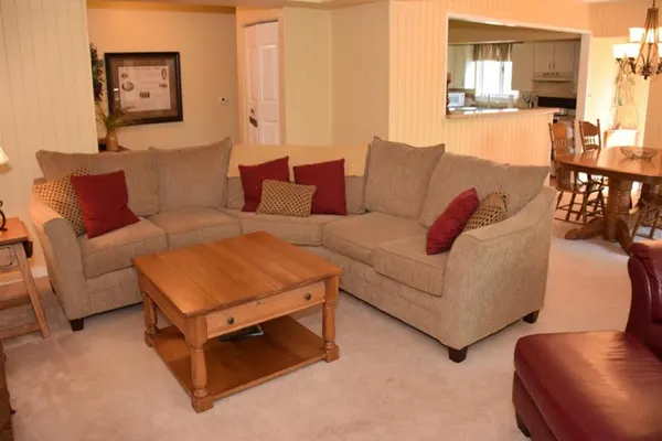 Photo 1 - Seven Springs 2 Bedroom Deluxe Condo with Private Deck!