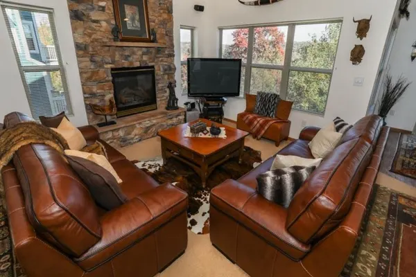 Photo 1 - Seven Springs 4 BR Premium Condo, Mountain Views!