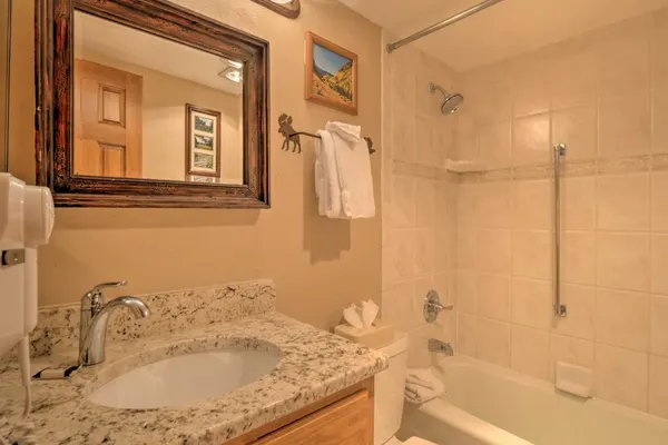 Photo 1 - Mountain Plaza 2 Bedroom Condo #320/322