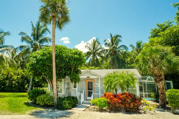 Photo 1 - Baywatch Cottage