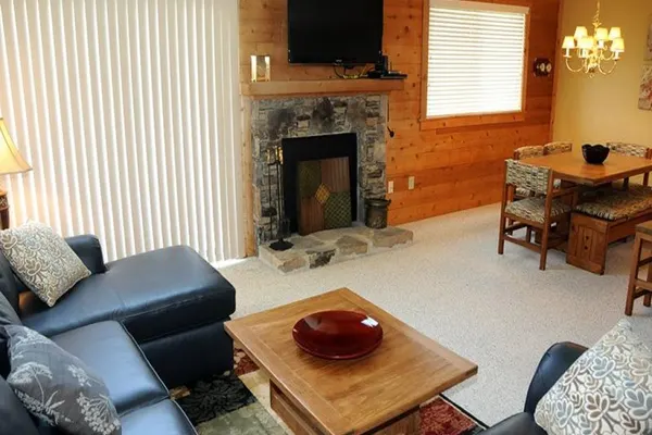 Photo 1 - Seven Springs Sunridge 3 BR Condo, Pet Friendly!