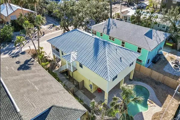 Photo 1 - La La Vista - 227 Mango St