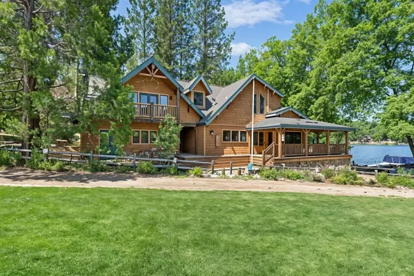 Photo 1 - Lakefront Home with Private Beach in Groveland, CA