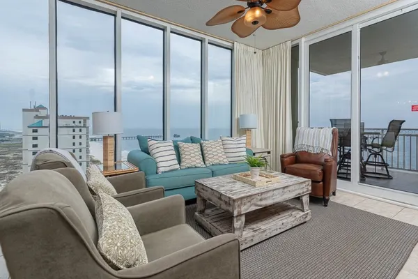 Photo 1 - Colonnades 1201