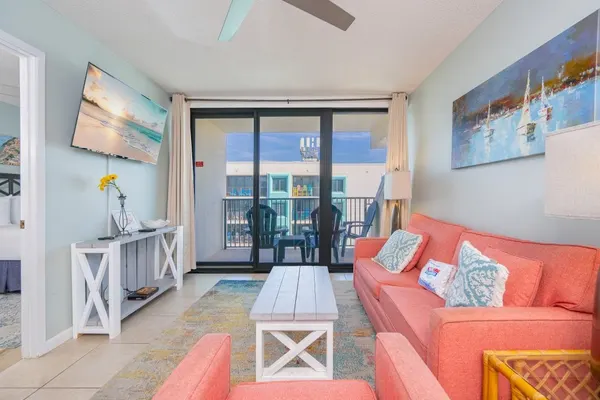 Photo 1 - Island Winds West 871