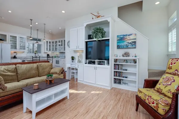 Photo 1 - Pelican Roost 9407