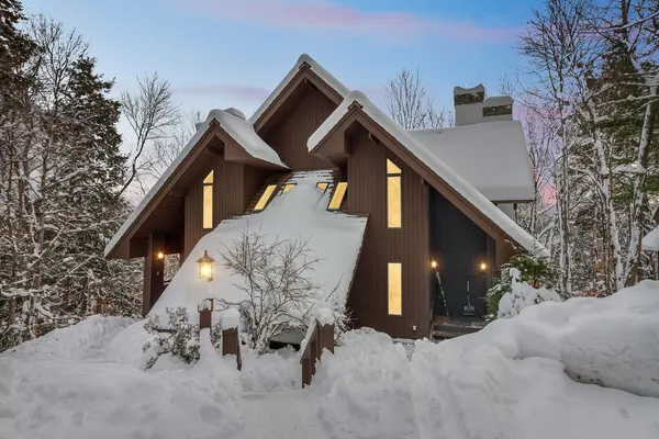 Photo 1 - Slopeside in Okemo - Beautifully Renovated Spacious Family Townhouse