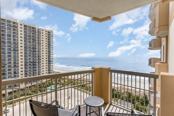 Photo 1 - Remodeled 3BR 3BA ocean view condo - 908 Margate