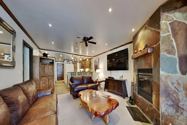 Photo 1 - Mammoth Mountain Deluxe Home (Unit 103 at 1849)