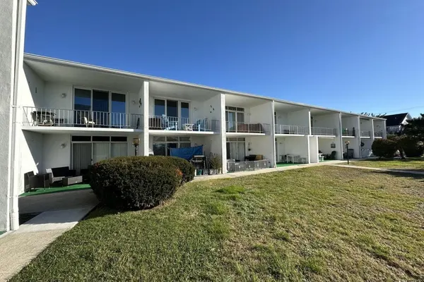 Photo 1 - Bay Colony 16