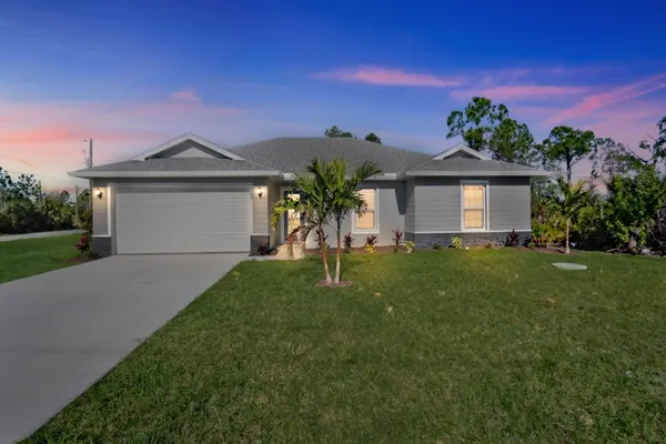 Photo 1 - Serenity Haven: New Pool Home near Englewood Beach