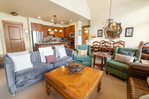Photo 1 - 3Br Ski-in/Ski-out~On Mountain~Lone Eagle 3053